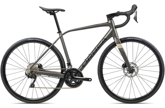 2022 ORBEA AVANT H30-D - Shimano 105 R7000 (M103) Endurance Road Bike